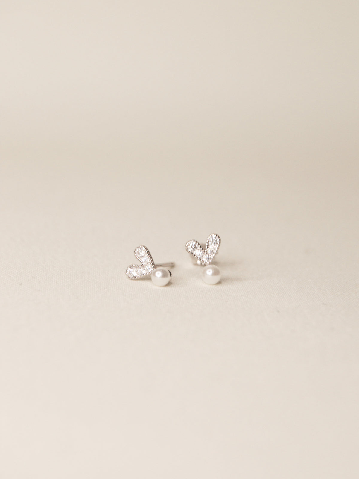 Bunny petite studs